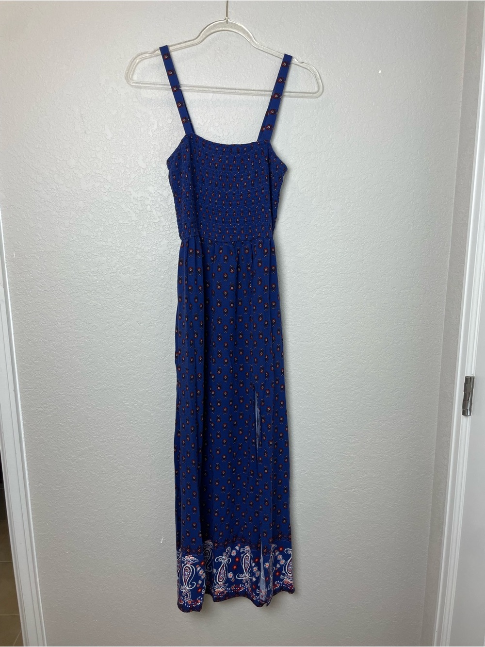 Band of Gypsies Blue Printed Maxi Dress with Smocked Bodice Size M